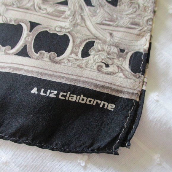 Black & gold oblong scarf - Picture 3 of 5